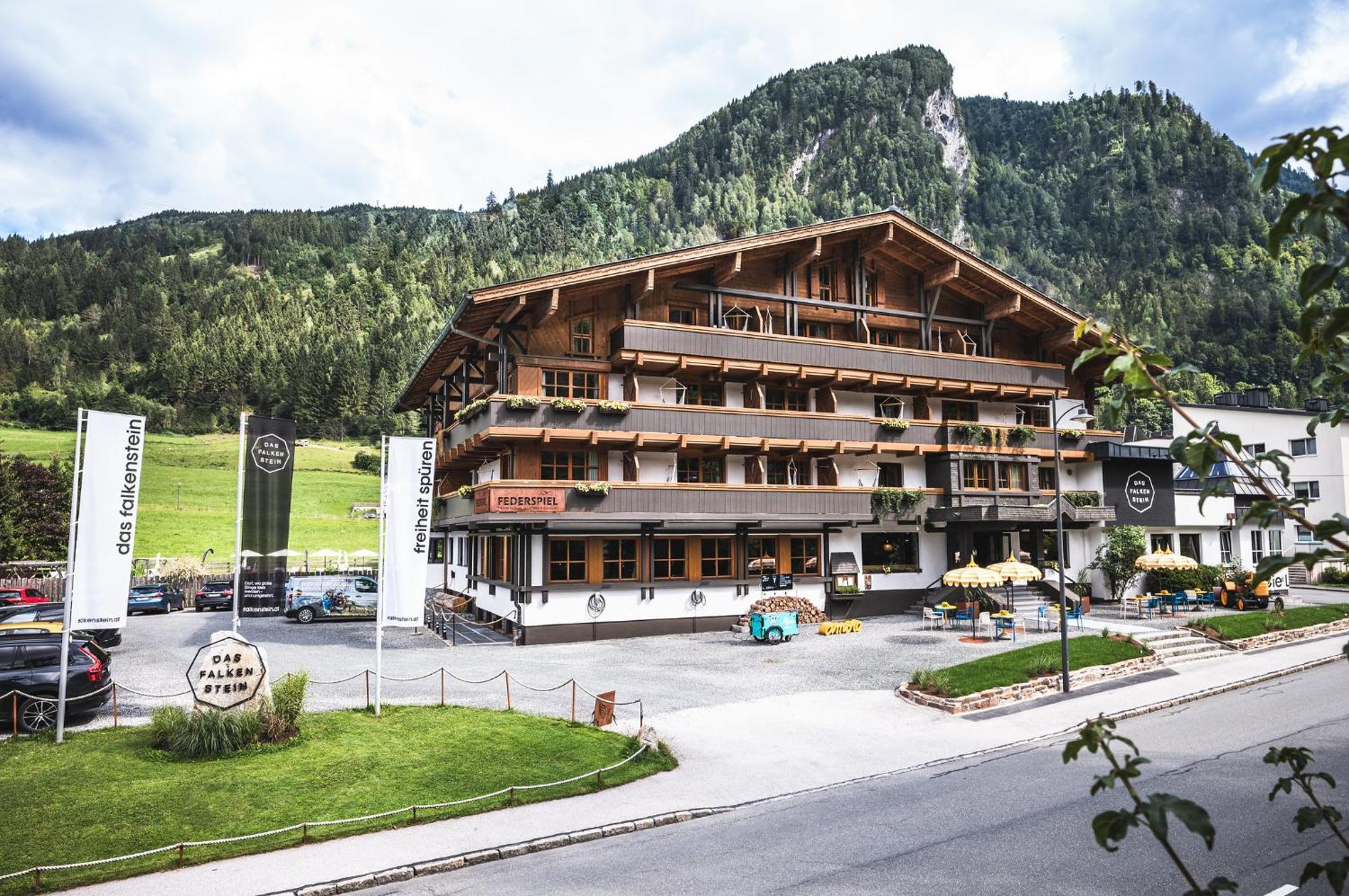 Sport & Wellness Falkenstein - Natural Swimming - Matrix Gym - Summercard Inklusive - Authentic Experience - Flying Wellness With Pool