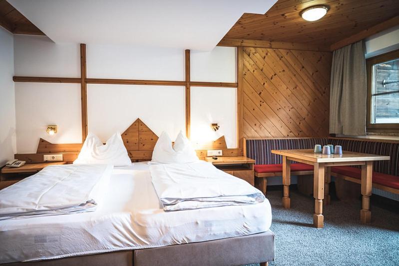 Hotel Sport & Wellness Falkenstein - Natural Swimming - Matrix Gym - Summercard Inklusive - Authentic Experience - Flying Wellness With Pool 4*